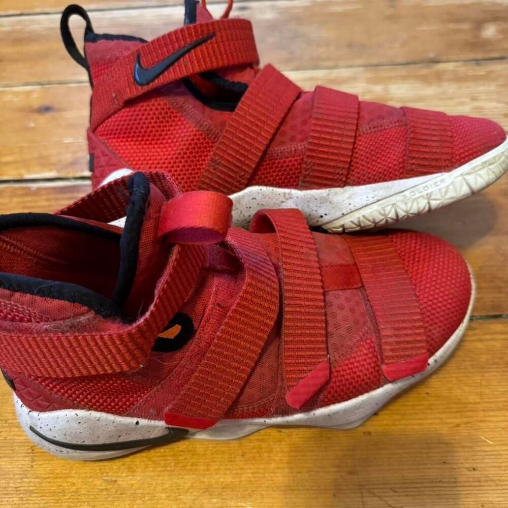 Nike LeBron James Soldier XI University Red Sz 5Y - Picture 4 of 6